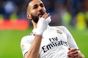 今夜法甲传出新动向；成都蓉城遗憾出局；管理层表态——信心回归；轮换策略成焦点的简单介绍